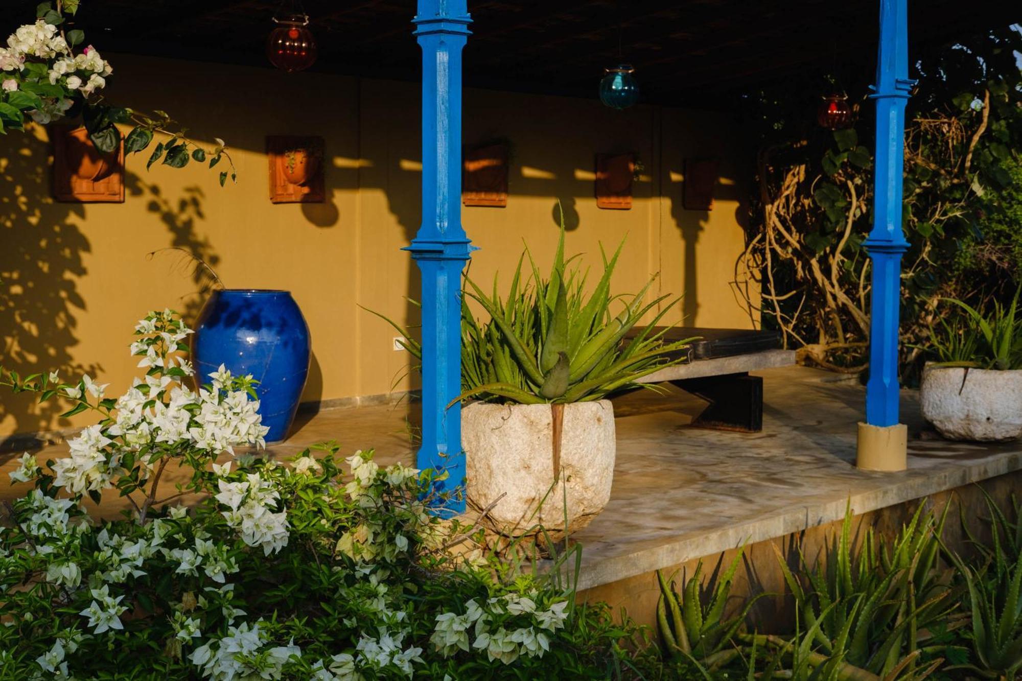 Treasure Rock Bed & Breakfast Kirinda  Luaran gambar